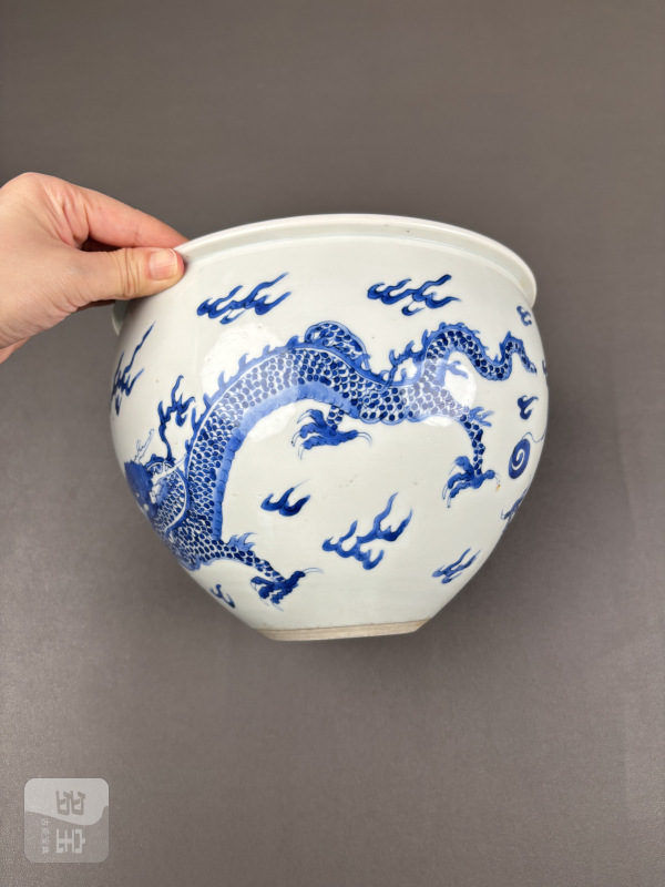 清康熙 青花云龙纹钵缸 - 图3